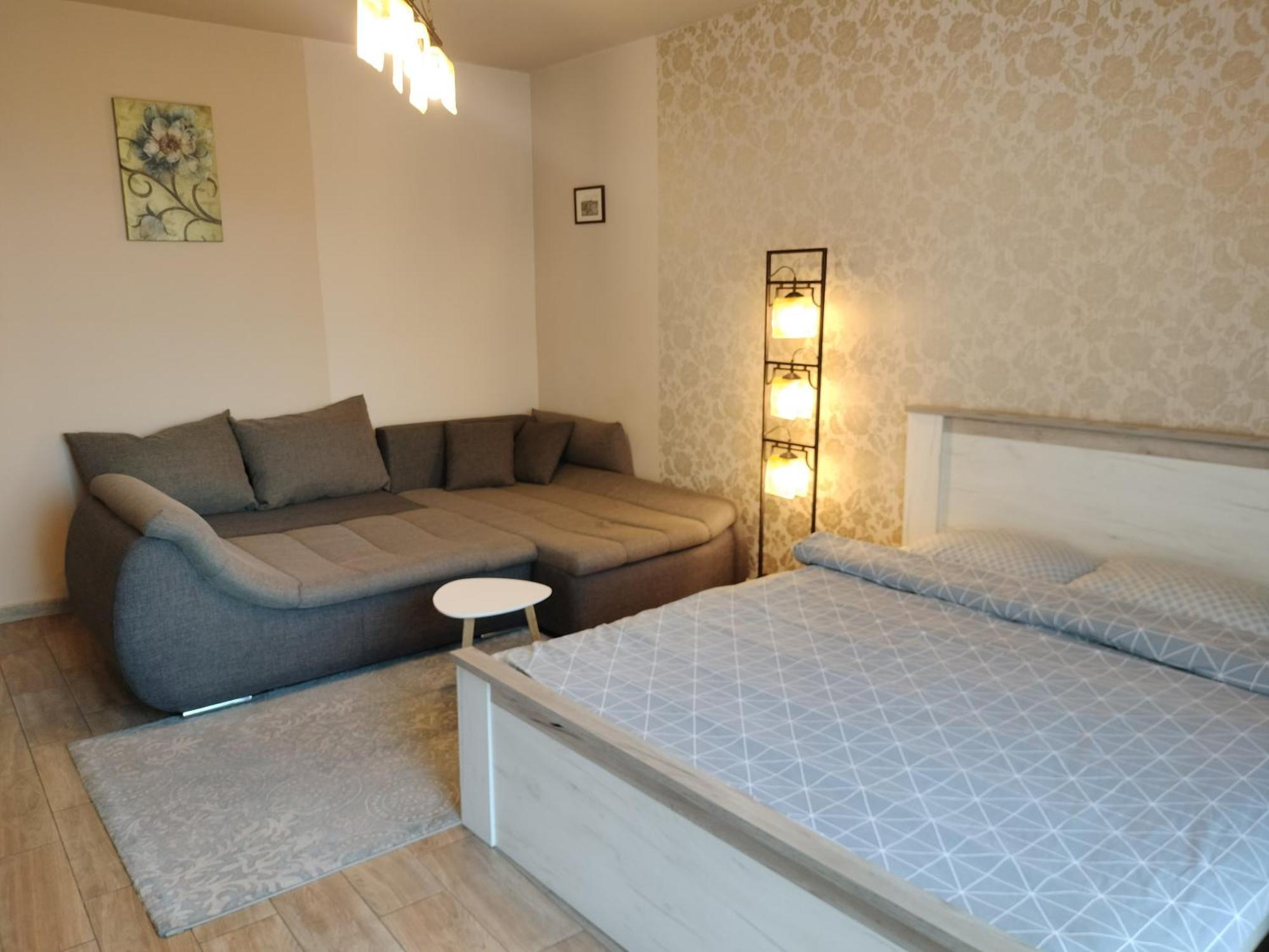 קלוז'-נאפוקה Central Apartment In Mihai Viteazu Square מראה חיצוני תמונה
